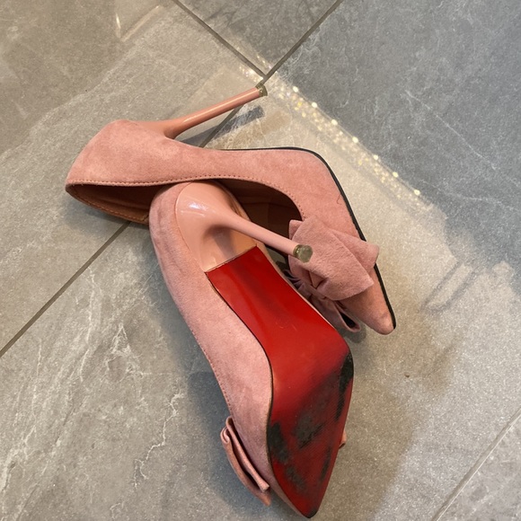 Gorgeous suede like pink heels 6.5 - Picture 3 of 3